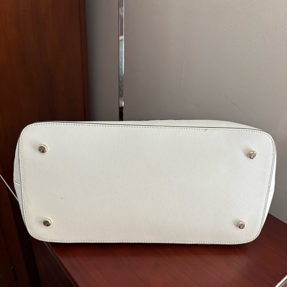 Henri Bendel West 57th Black and White Satchel - Excellent Used Condition - Picture 6 of 16